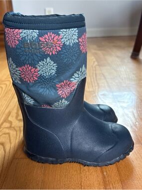 Bogs Snow Boots Sz 9 Kids Girls Floral Blue Pink Gray Insulated Winter Neoprene